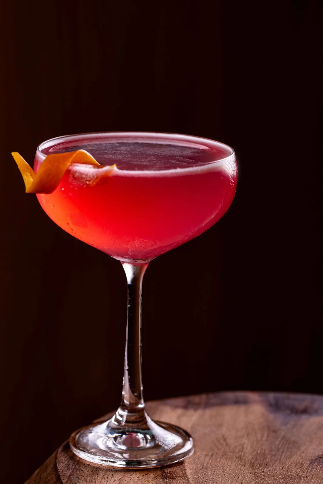 Drink autoral (cosmopolitan) - Hotel NÓR por ORB Audiovisual